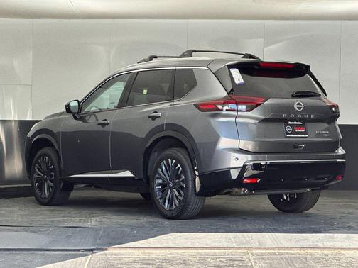 Gun Metallic 2026 Nissan Rogue Platinum