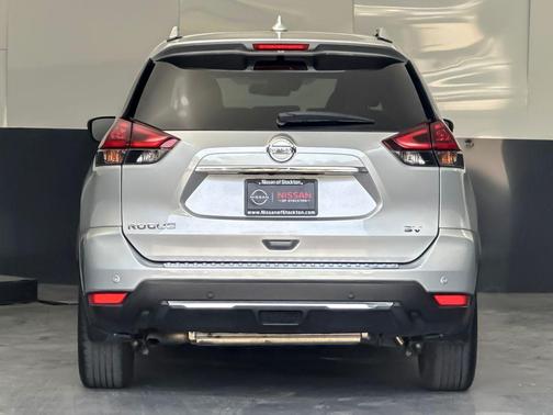 Brilliant Silver Metallic 2020 Nissan Rogue SV