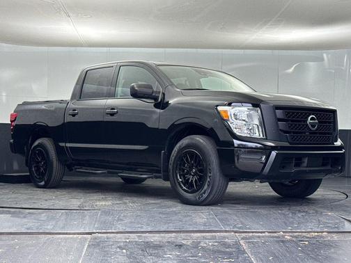 2022 Nissan Titan S