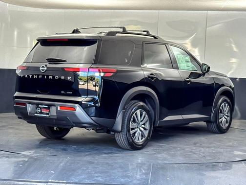 Super Black 2026 Nissan Pathfinder SL