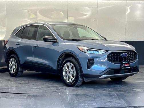 Vapor Blue Metallic 2023 Ford Escape Active