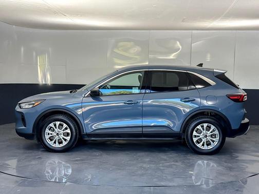 Vapor Blue Metallic 2023 Ford Escape Active