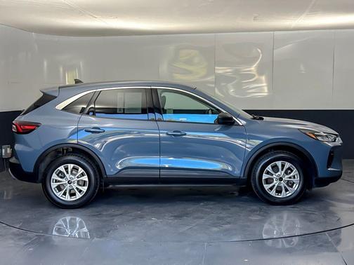 Vapor Blue Metallic 2023 Ford Escape Active
