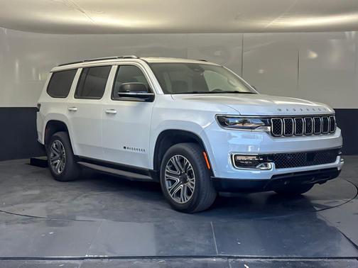 Bright White Clearcoat 2024 Jeep Wagoneer Series II 4x2