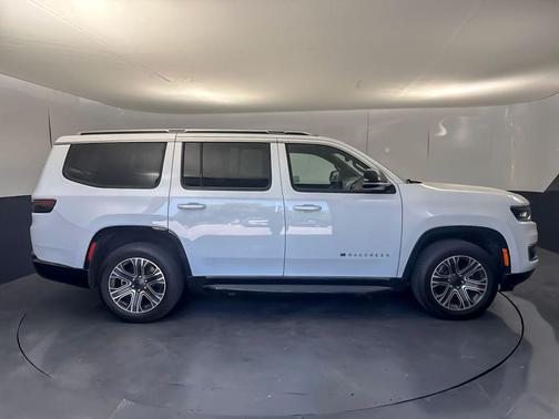 Bright White Clearcoat 2024 Jeep Wagoneer Series II 4x2