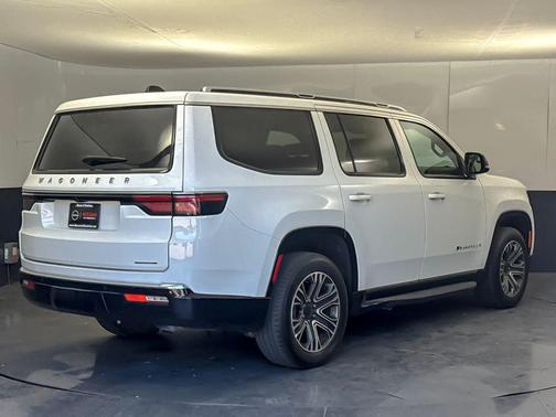 Bright White Clearcoat 2024 Jeep Wagoneer Series II 4x2
