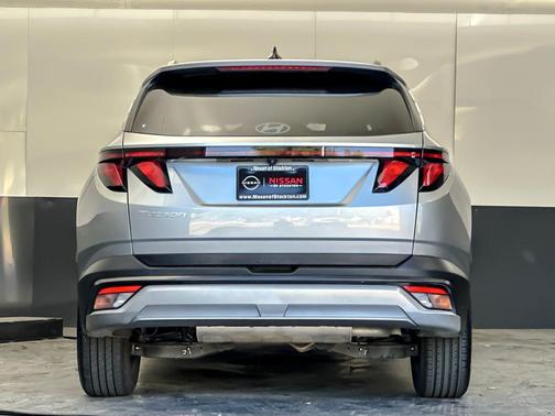 Shimmering Silver 2025 Hyundai TUCSON SEL