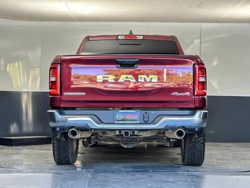 Delmonico Red Pearlcoat 2025 RAM 1500 Big Horn/Lone Star