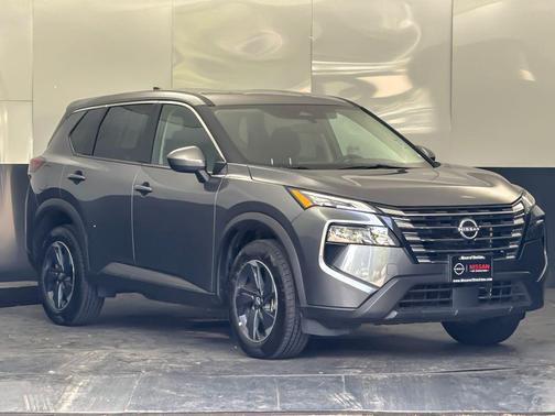 Gun Metallic 2025 Nissan Rogue SV