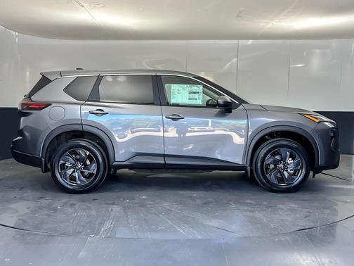 Gun Metallic 2026 Nissan Rogue SV