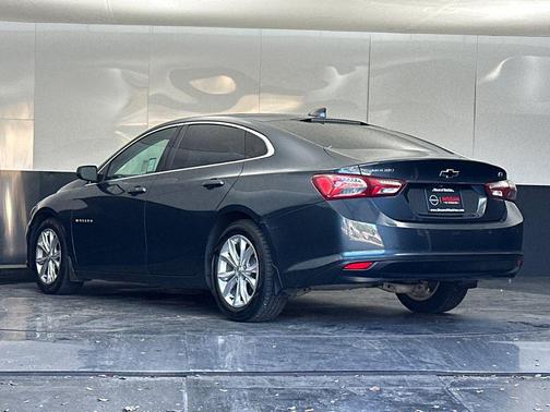 2019 Chevrolet Malibu Hybrid Base