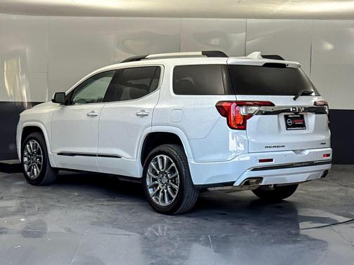 Summit White 2023 GMC Acadia Denali