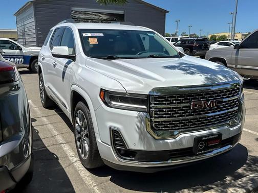 Summit White 2023 GMC Acadia Denali