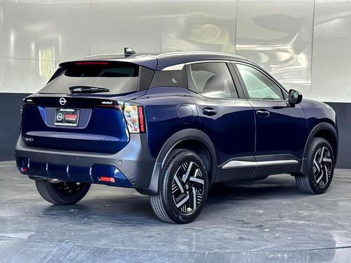 Deep Blue Pearl 2026 Nissan Kicks SV