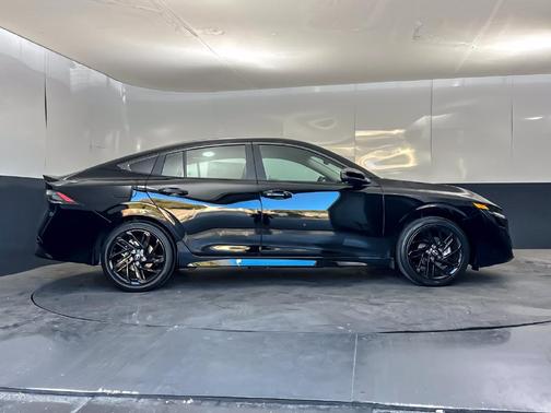 Super Black 2027 Nissan Sentra SR