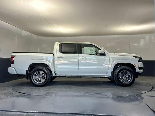 Glacier White 2026 Nissan Frontier SV