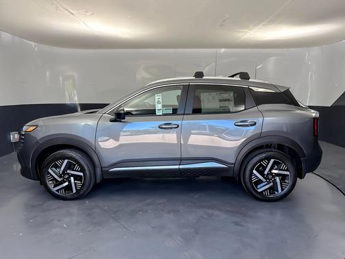 Gun Metallic 2026 Nissan Kicks SV