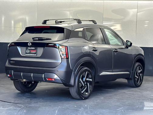 Gun Metallic 2026 Nissan Kicks SV