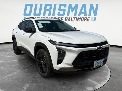 Summit White 2026 Chevrolet Trax FWD ACTIV