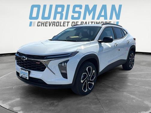 Summit White 2026 Chevrolet Trax FWD 2RS