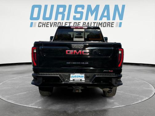 2024 GMC Sierra 2500 AT4