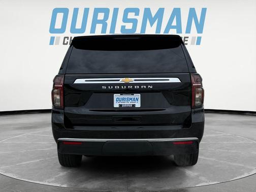 2023 Chevrolet Suburban LT