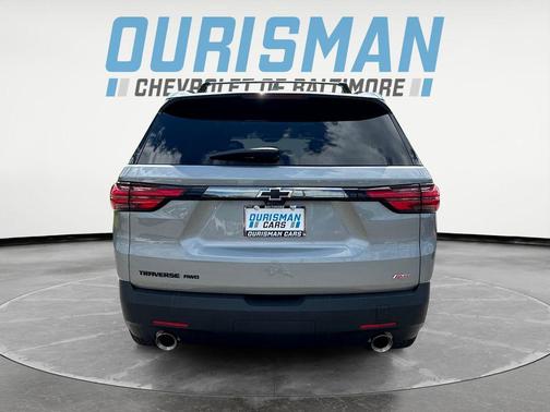 Sterling Gray Metallic 2023 Chevrolet Traverse RS
