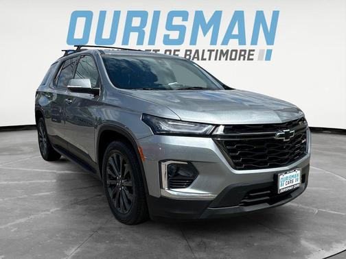 Sterling Gray Metallic 2023 Chevrolet Traverse RS
