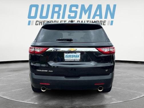 Black Metallic 2019 Chevrolet Traverse LT Cloth