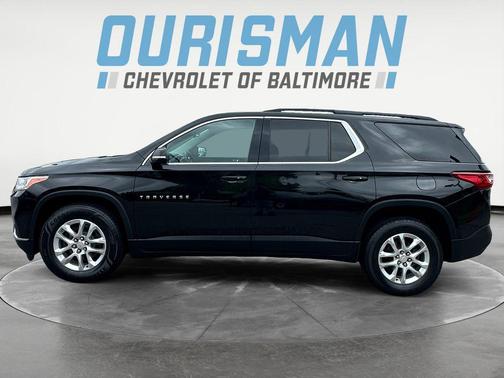Black Metallic 2019 Chevrolet Traverse LT Cloth