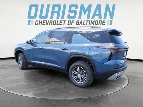 2025 Chevrolet Traverse LT