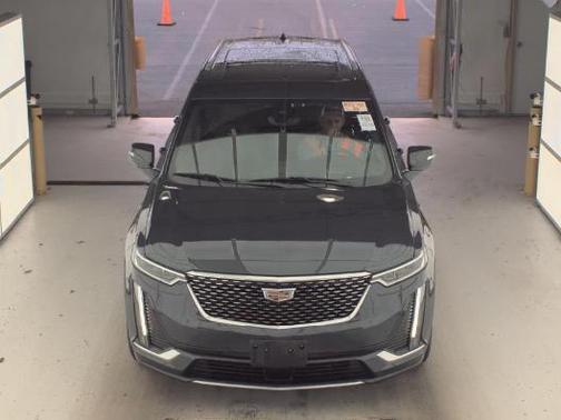 2022 Cadillac XT6 Premium Luxury AWD