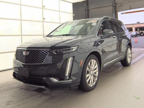 2022 Cadillac XT6 Premium Luxury AWD