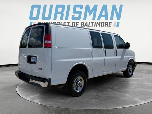 2023 GMC Savana 2500 Work Van