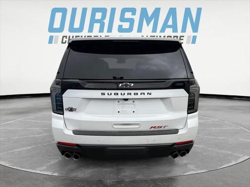 2025 Chevrolet Suburban RST