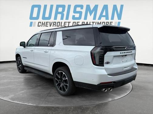 2025 Chevrolet Suburban RST