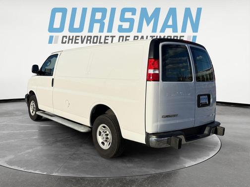 2024 Chevrolet Express 2500 RWD 2500 Regular Wheelbase WT