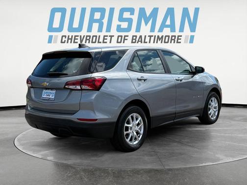 Sterling Gray Metallic 2023 Chevrolet Equinox LS