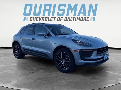 2022 Porsche Macan Base