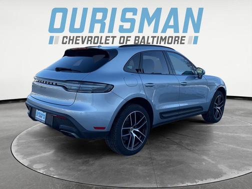 2022 Porsche Macan Base
