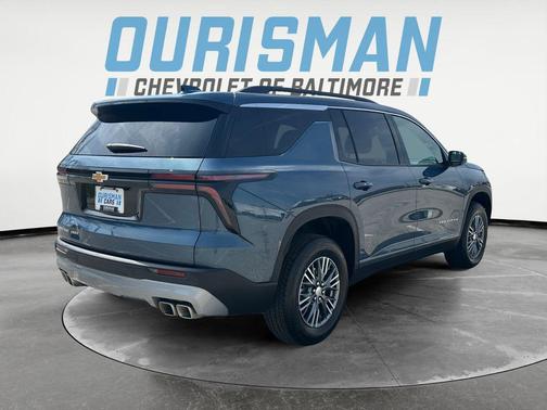 Lakeshore Blue Metallic 2026 Chevrolet Traverse LT