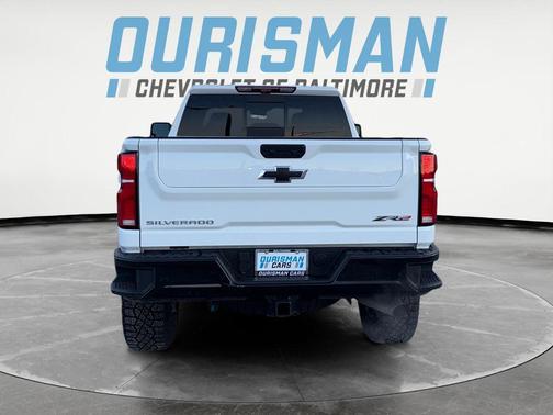 2025 Chevrolet Silverado 2500 4WD Crew Cab Standard Bed ZR2