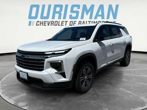 Summit White 2026 Chevrolet Traverse LT