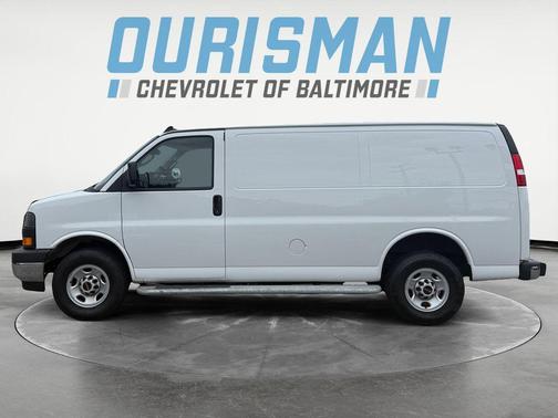 2023 GMC Savana 2500 Work Van