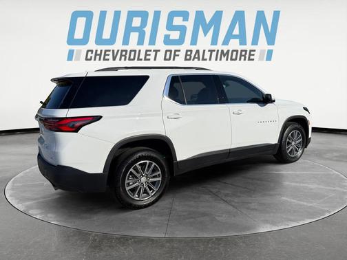 2022 Chevrolet Traverse LT Cloth