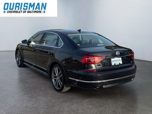 2017 Volkswagen Passat 1.8T R-Line w/Comfort