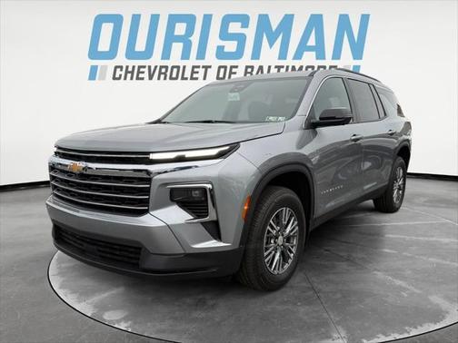 2025 Chevrolet Traverse LT