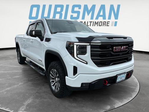Summit White 2023 GMC Sierra 1500 AT4