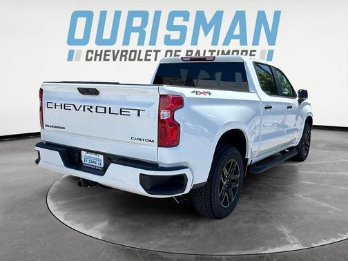 Summit White 2026 Chevrolet Silverado 1500 Custom