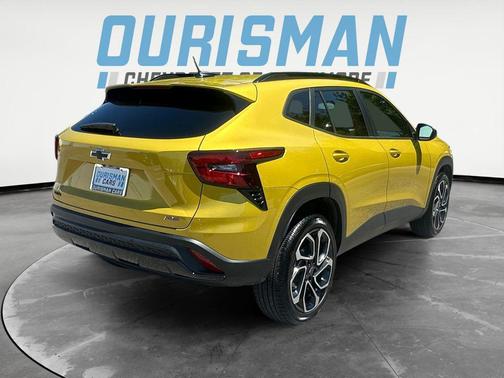 Nitro Yellow Metallic 2025 Chevrolet Trax FWD 2RS